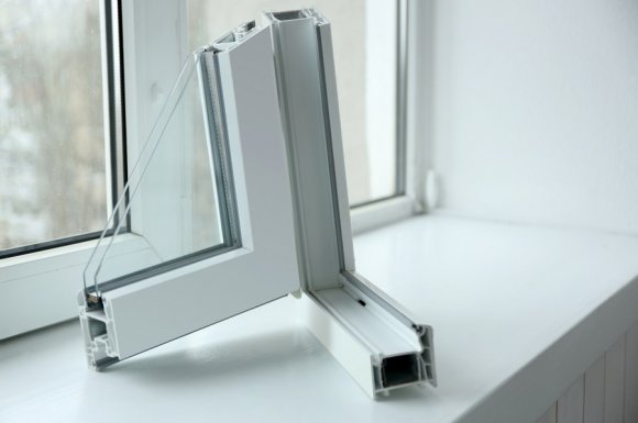 Remplacement des fenêtres en bois par des fenêtres PVC double vitrage Beaufort