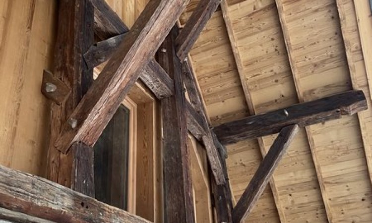 Pose Bois Beaufort - Spécialiste de la construction et rénovation de chalet en bois sur mesure